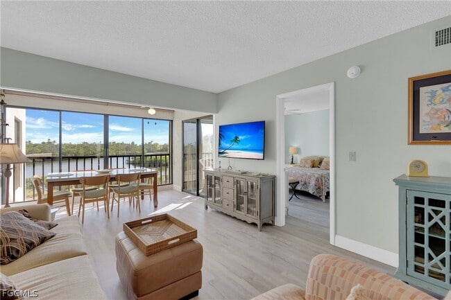 Photo - 21470 Bay Village Dr Unit 142