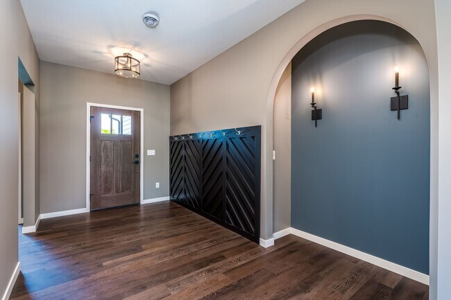 Photo - 317 Pinehurst Dr