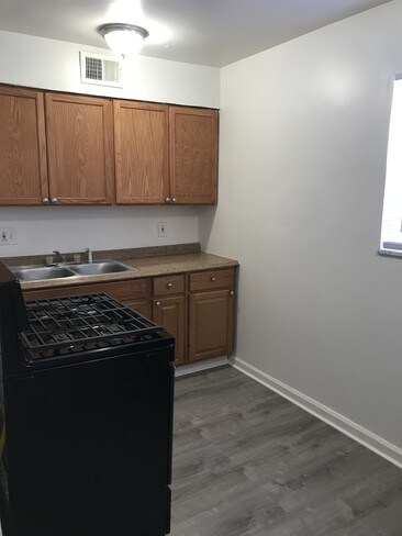 Photo - 2021-2025 W Broad St