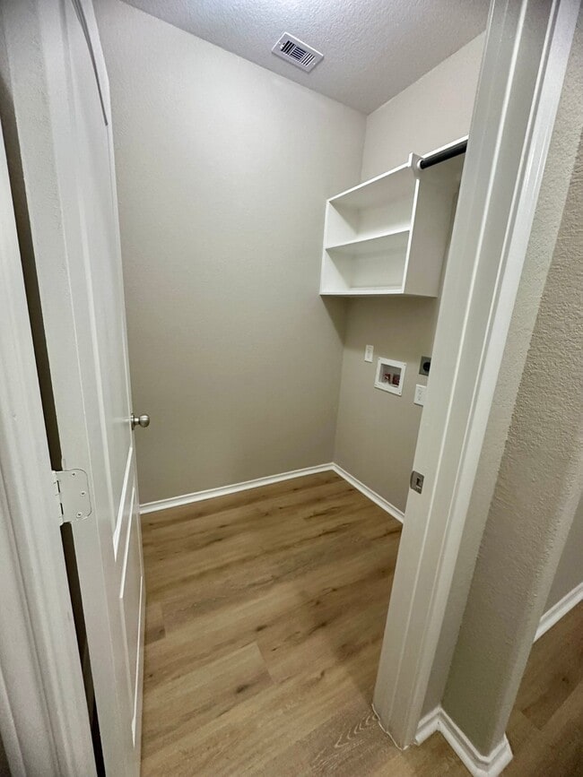 Building Photo - 3426 Hughes Mdw Wy