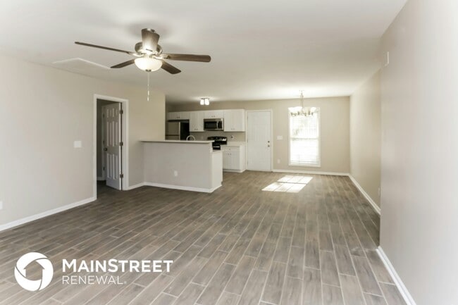 Photo - 27 Jacobs Dr NW