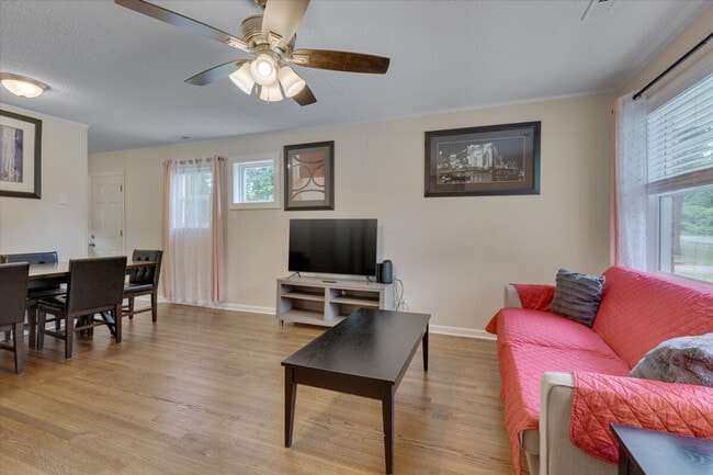 Photo - 210 Parthenia Dr Unidad ID1388444P