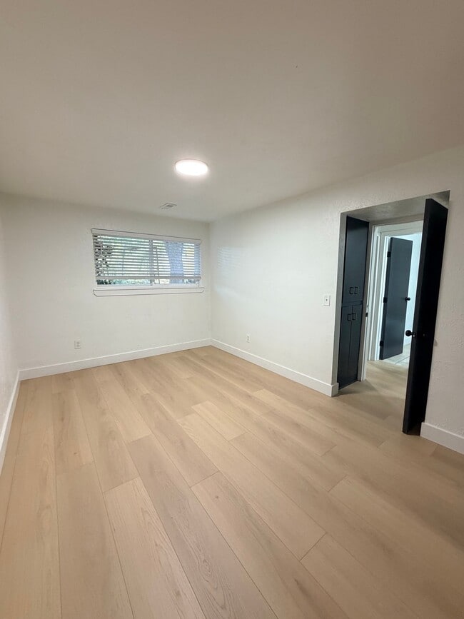 Photo - 8689 Fairoaks Cir Unit 96