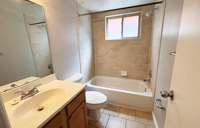 Photo - 559 Lowell Ave Unit 559-09