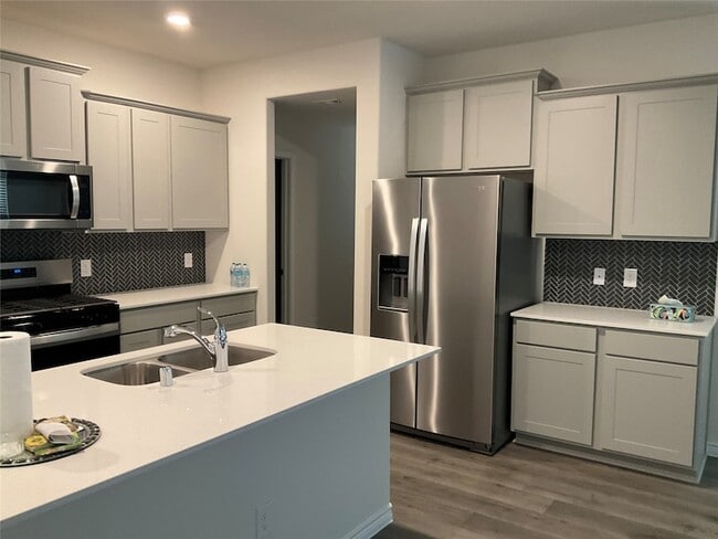 6021 Tudor Pl