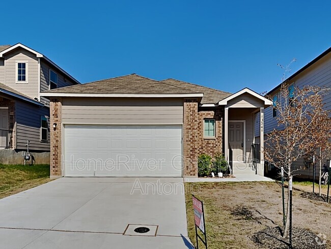Building Photo - 13541 Lily Ln Rental