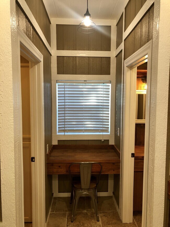 Photo - 11351 Oak Lake Rd House