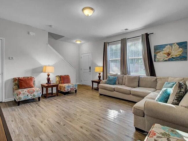 Photo - 1052 Lexi Ct