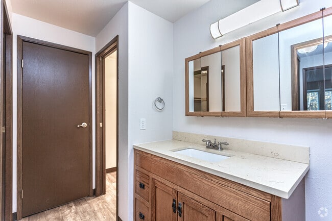 2BR, 2BA - Primary Bathroom