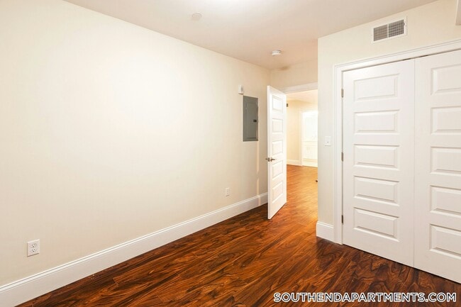 Photo - 1902 Washington St Unit B