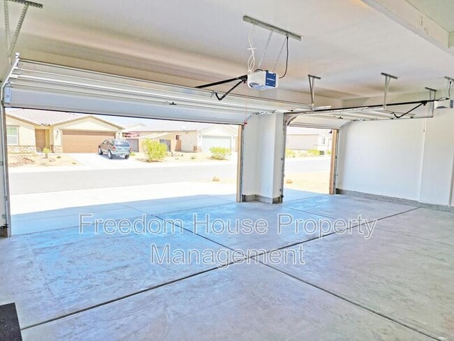 Photo - 3575 E Wallowa Dr