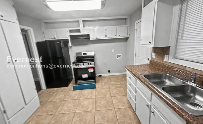 Photo - 244 E Haven Dr