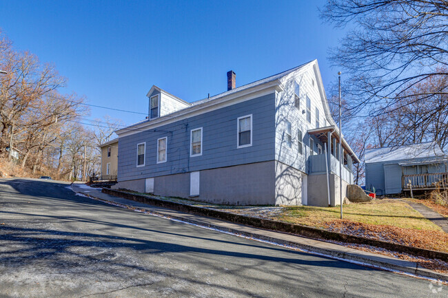 Building Photo - 4 Gaynor Pl Rental