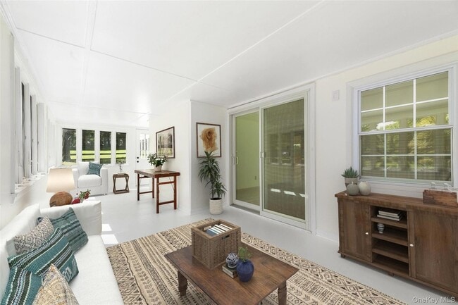 Photo - 4 Quaker Rd Unit A