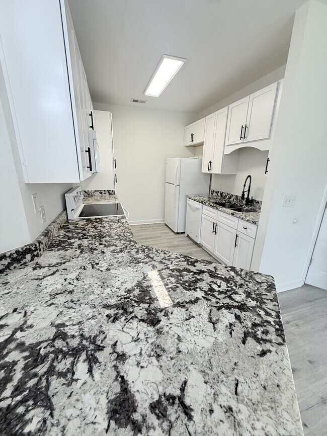 Photo - 129 Ashley Park Dr
