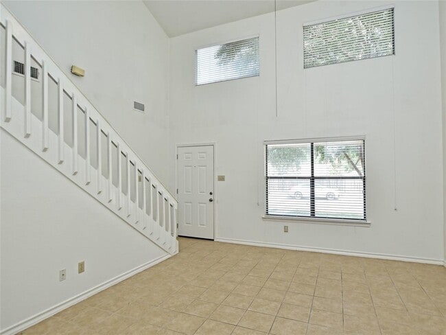 Photo - 803 Valley View Dr