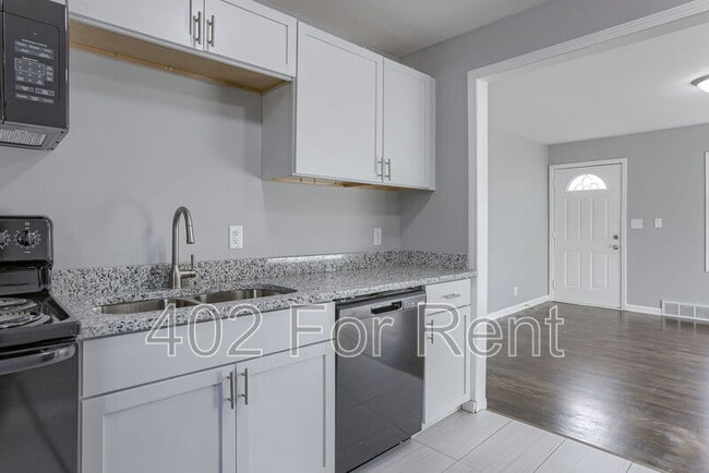 Photo - 3806 Binney St