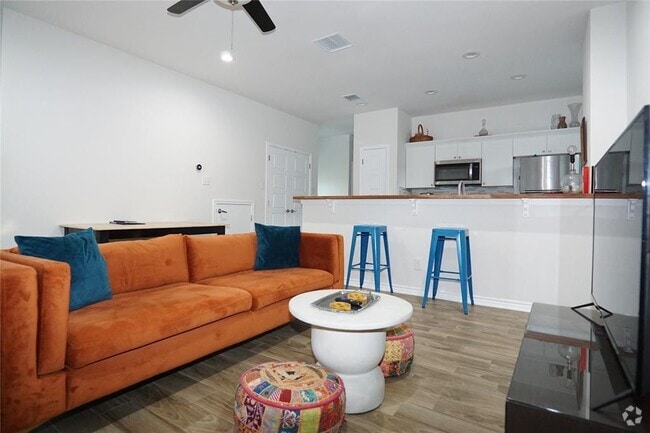 Building Photo - 2540 Contour Dr Rental