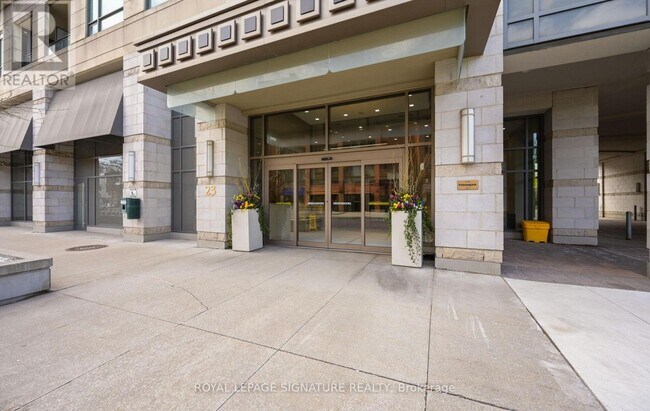 Photo - 23 Glebe Rd W Unit 323