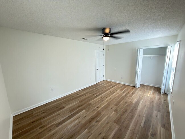 Photo - 129 Misty Oak Rd