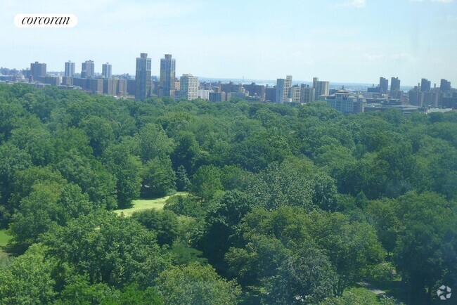 Building Photo - 400 Central Park W Rental