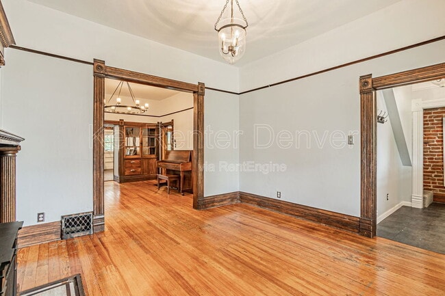 Photo - 2141 Irving St