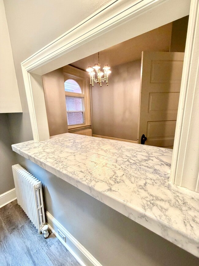 Photo - 139 College Ave