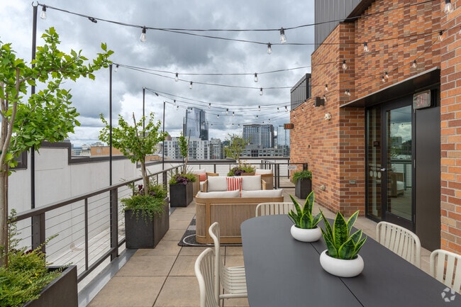 Rooftop Lounge