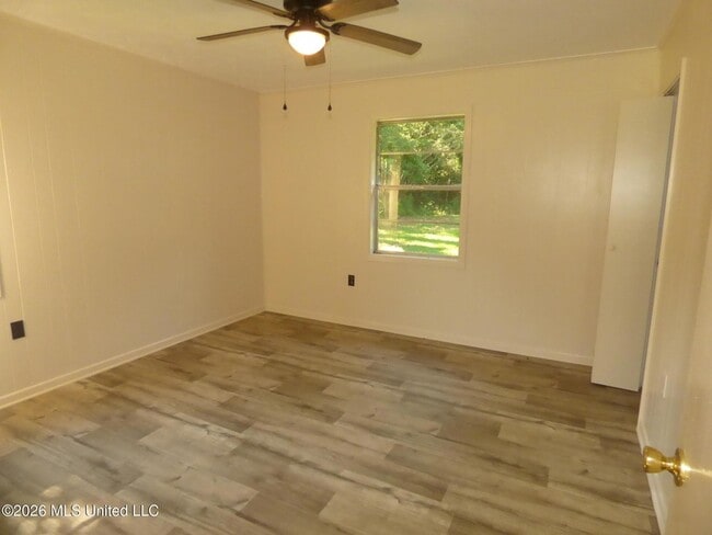 Photo - 360 Wilson Dr