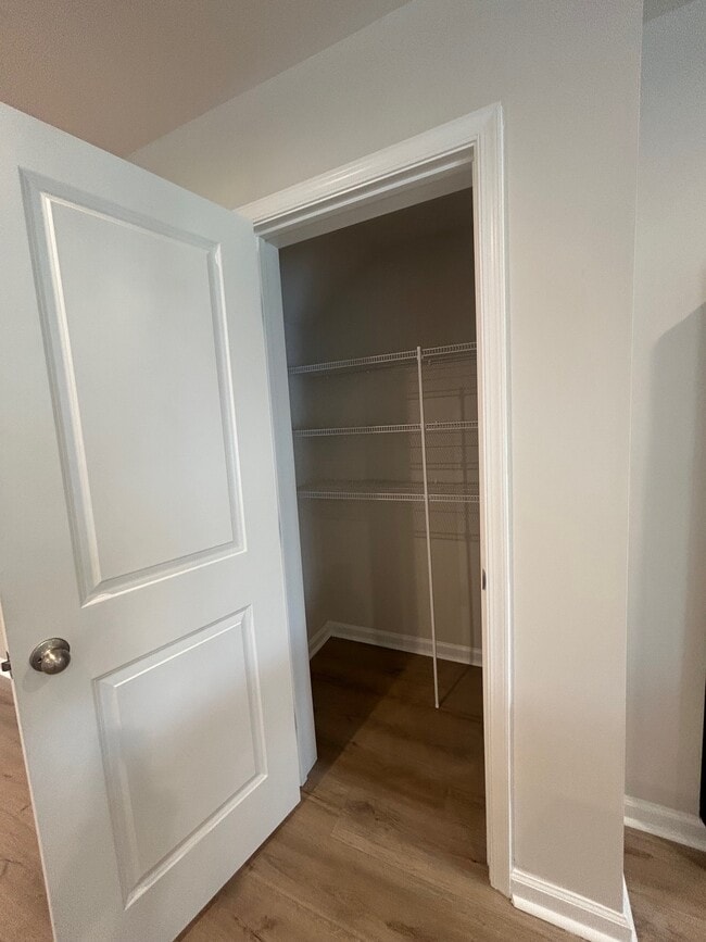 Photo - 284 Meadows Dr