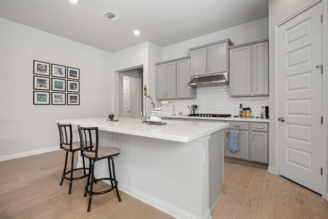 Photo - 8405 Hubble Walk