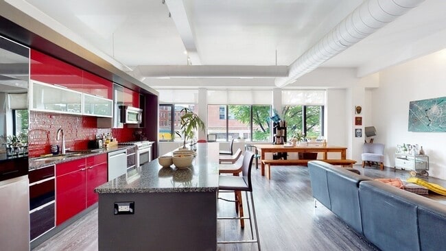 Building Photo - 1200 Washington St Unit 215