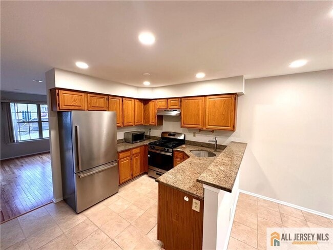 Photo - 162 Salem Rd