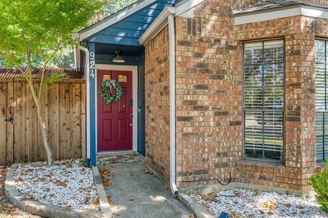 924 Sugarberry Dr