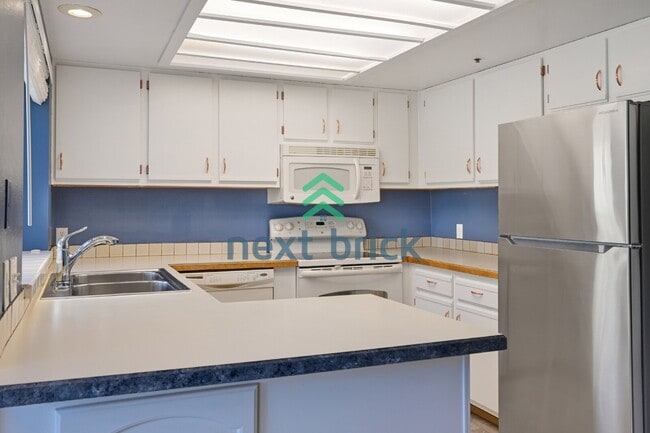 Photo - 2 Bedroom, 2 Bathroom Condominium Available for Rent Unit # B203