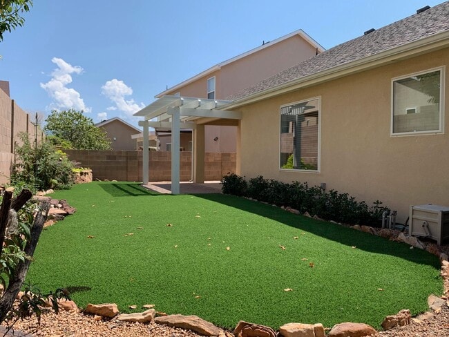 Photo - 2217 Mayapan Rd SE