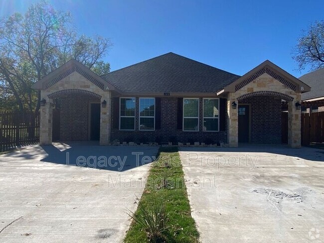 Building Photo - 103 Sabine Ave Rental