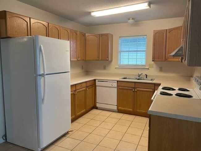 Photo - Nice 3 bedroom/2 bathroom Home in Shiloh Forrest