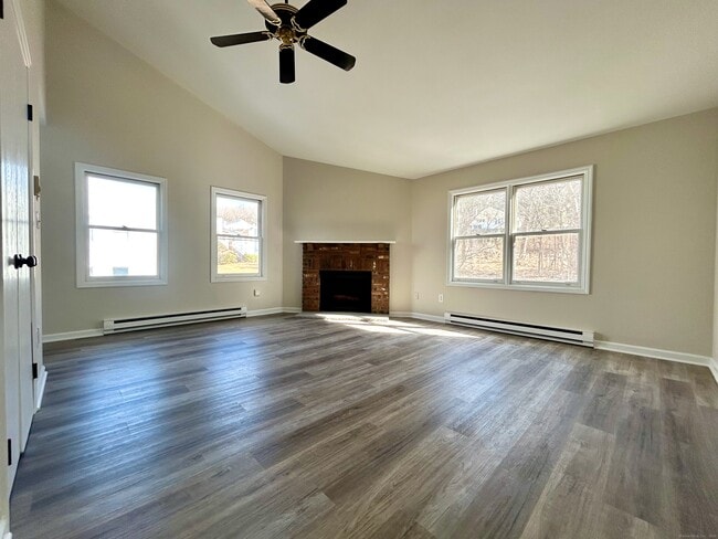 Photo - 102 Valley Dr Unit 102
