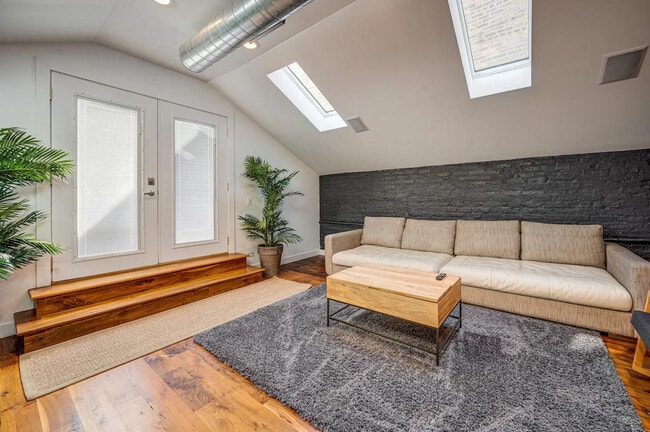 Photo - 1519 W Superior St Unidad ID1255747P