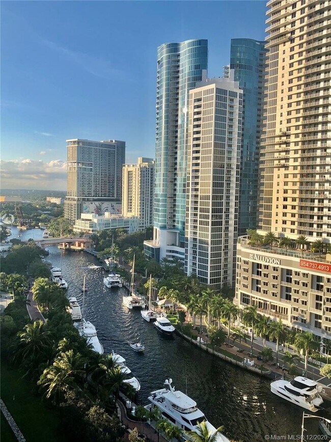 Photo - 511 SE 5th Ave Unit 1915