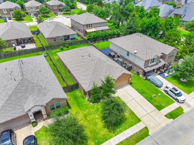138 Meadow Grove Dr