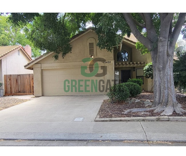 Photo - 2428 Woodvale Dr