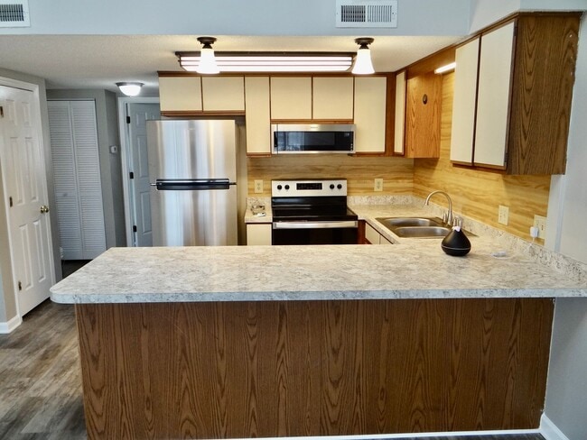 Photo - Rent Special w/ year lease- Beautifully Remodeled 2 Bed/2 Bath in Deer Creek @ Deerfield Surfside Unit F