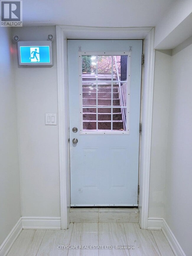Photo - 3754 Milkwood Crescent
