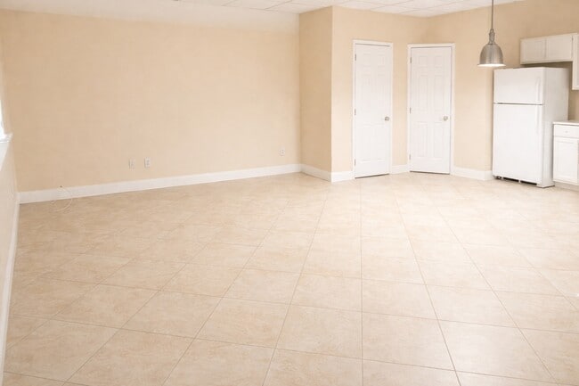 Living Room open to kitchen area - 1507 Meetinghouse Rd Unit C