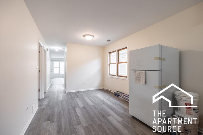 Photo - 6323 W Fullerton Ave Unit 3