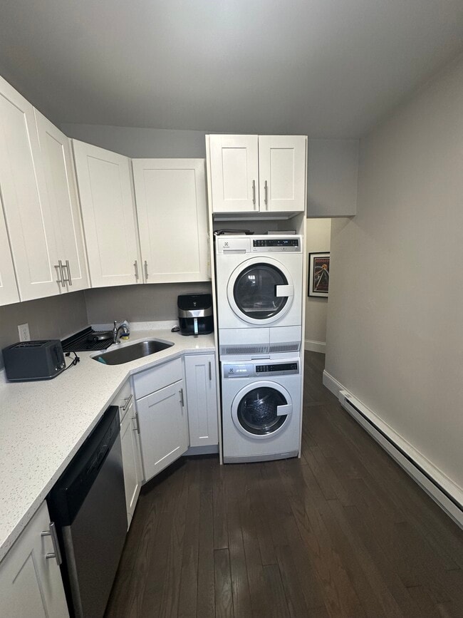 Photo - 6 Clearway St