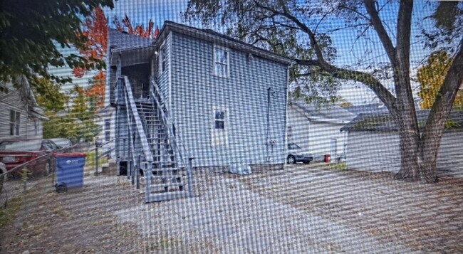 Photo - 29 Sutton St SW Unit 2