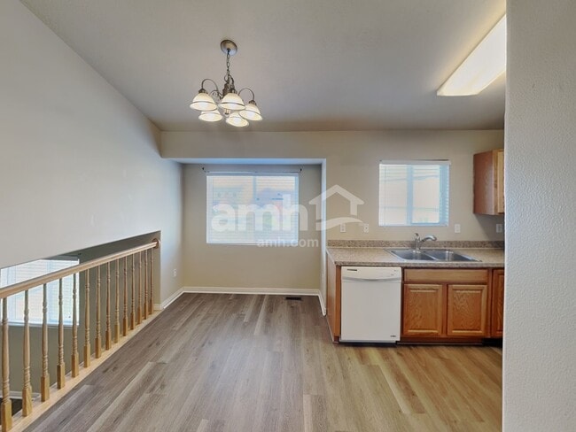 Photo - 1169 N Orchard Ave